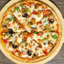 Chicken Vegetable Pizza Large
